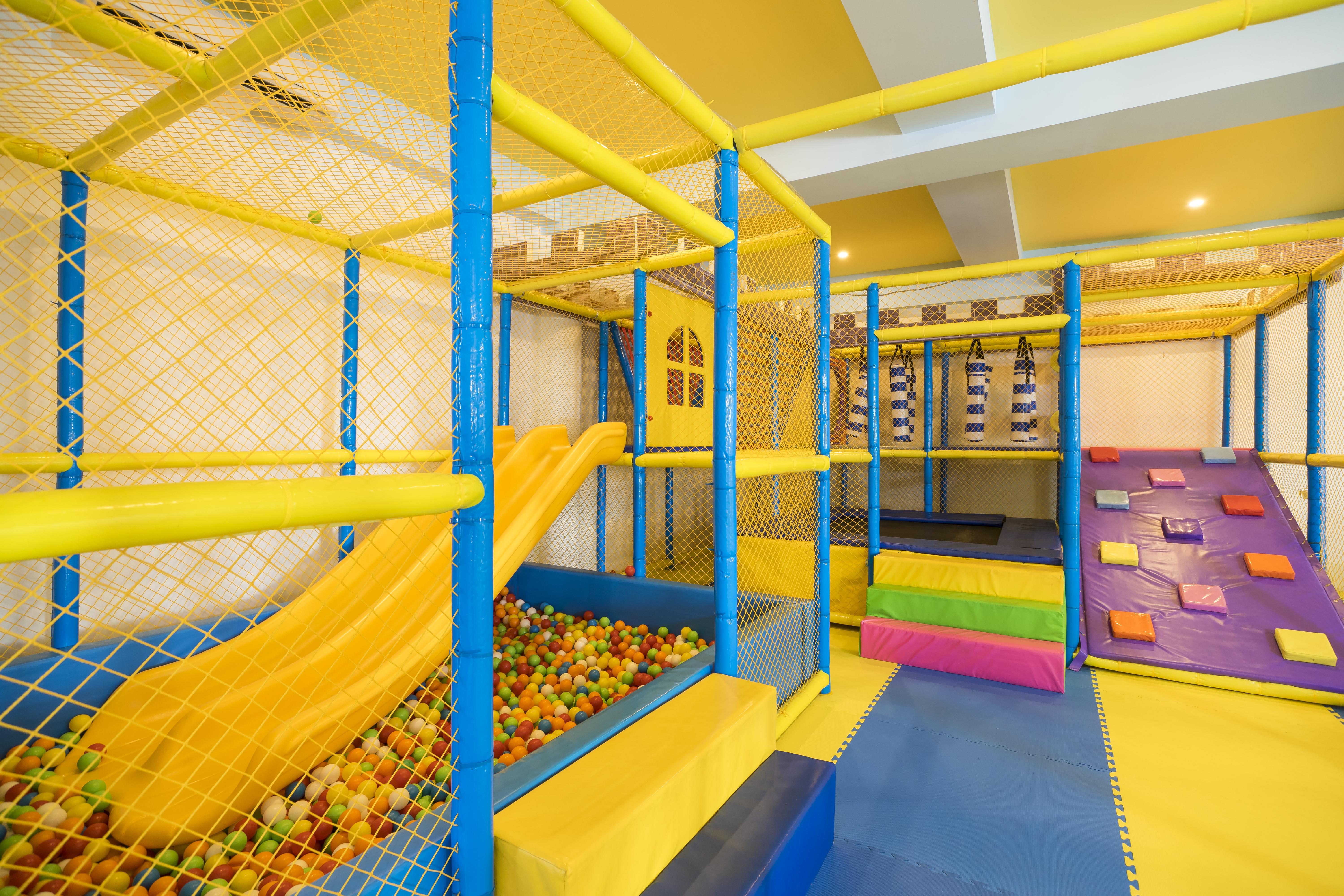 Grand Mirage Resort & Thalasso Bali Nusa Dua  Eksteriør billede An indoor playground in Japan