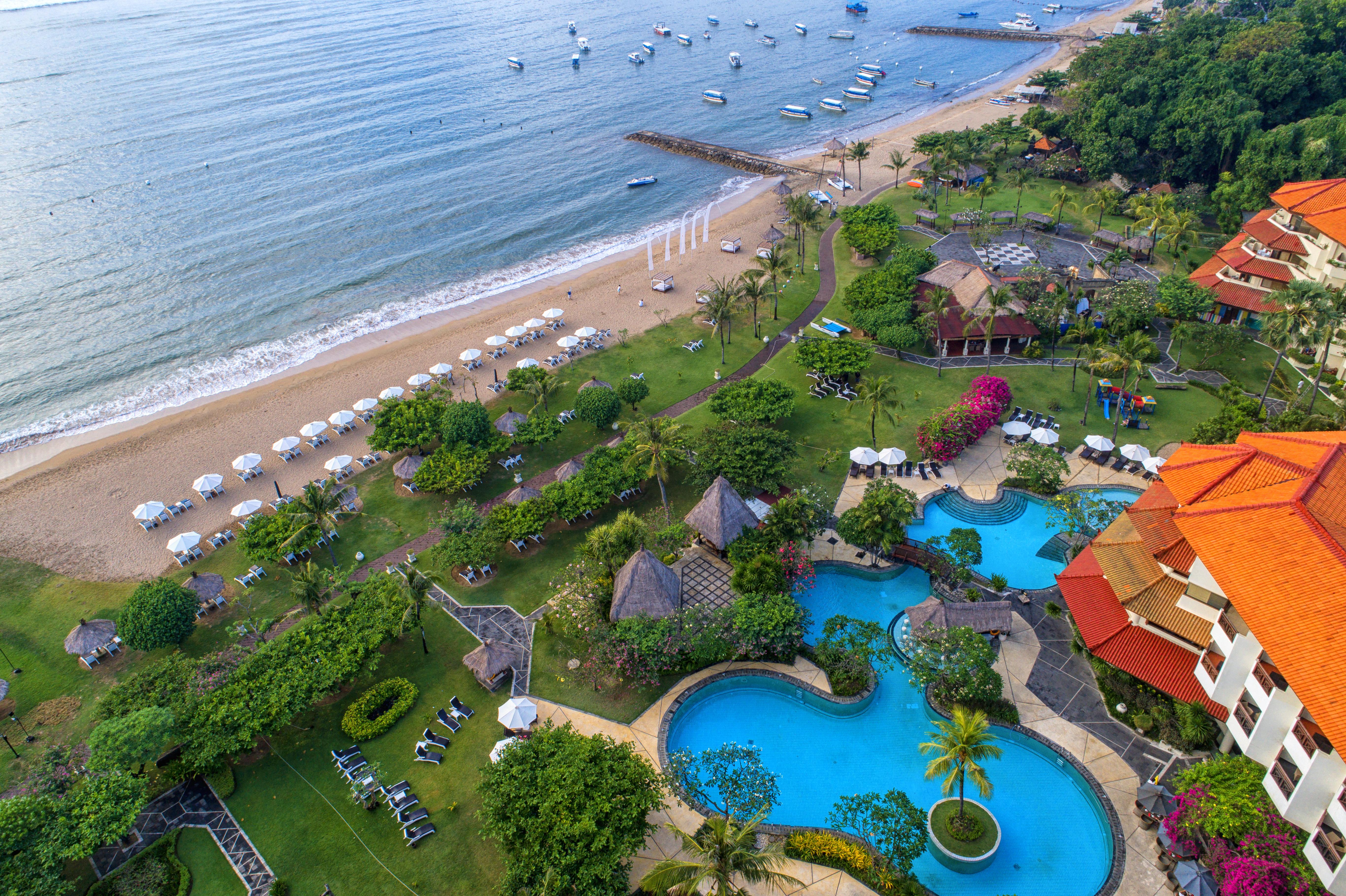 Grand Mirage Resort & Thalasso Bali Nusa Dua  Eksteriør billede Aerial view of the resort
